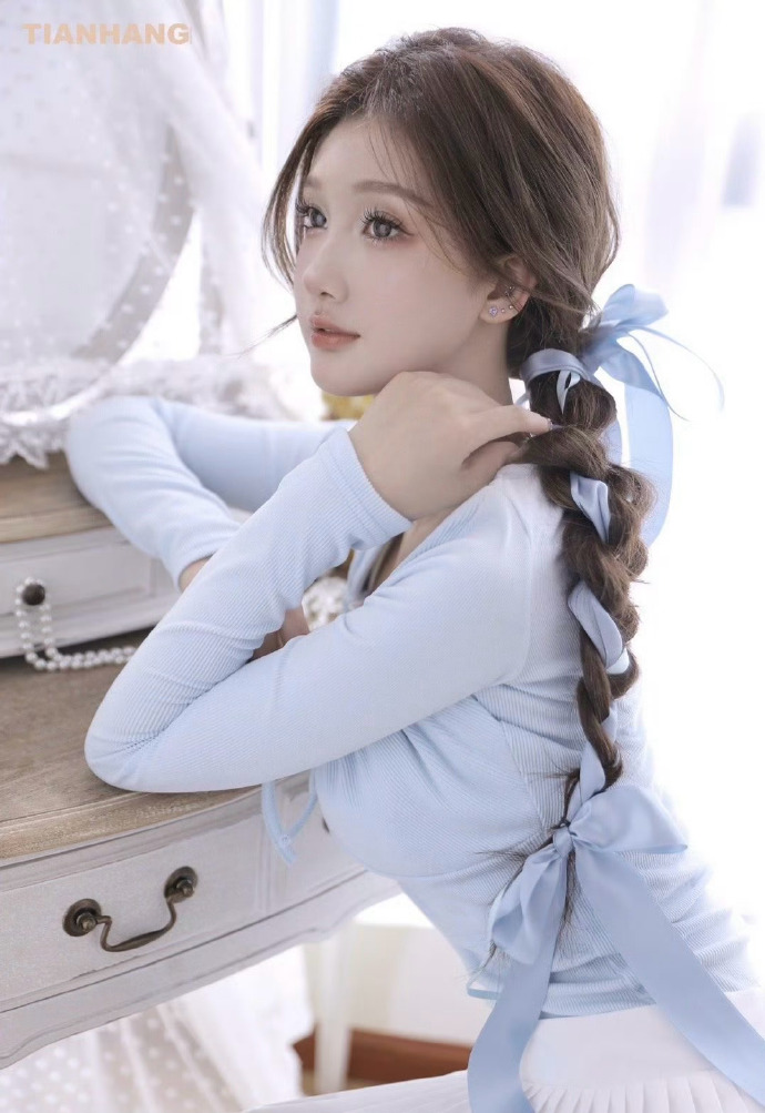 春光乍泄